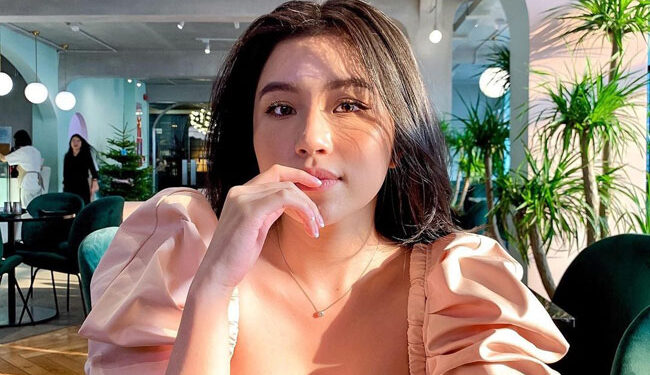 Cô gái Việt “làm mưa làm gió” mạng xã hội Trung Quốc vì nhan sắc đỉnh cao