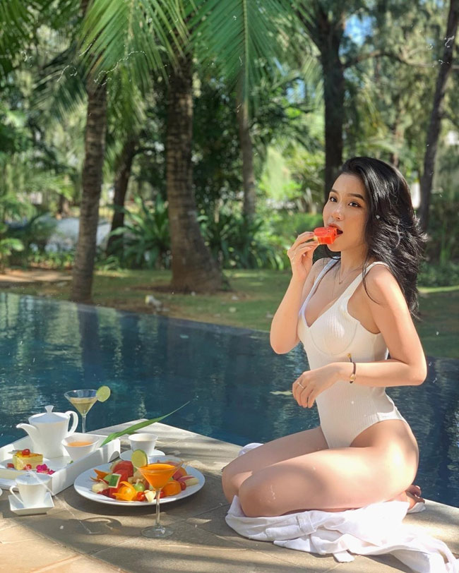 Cô gái Việt "gây bão" mạng xã hội Trung Quốc vì dung nhan mơn mởn
