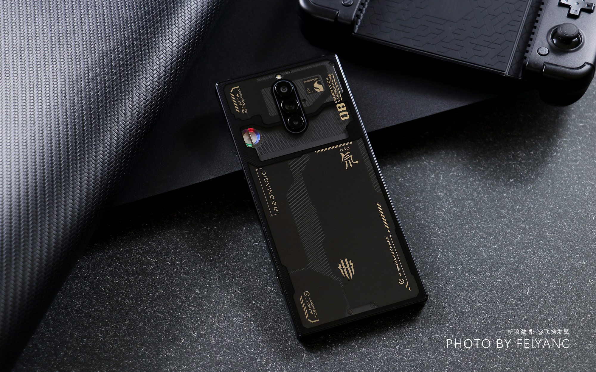 Red Magic 8 Pro ra mắt: Gaming phone có camera ẩn dưới màn hình, Snapdragon 8 Gen 2, giá từ 13,5 triệu đồng - Ảnh 3. Red Magic 8 Pro ra mắt: Gaming phone có camera ẩn dưới màn hình, Snapdragon 8 Gen 2, giá từ 13,5 triệu đồng
