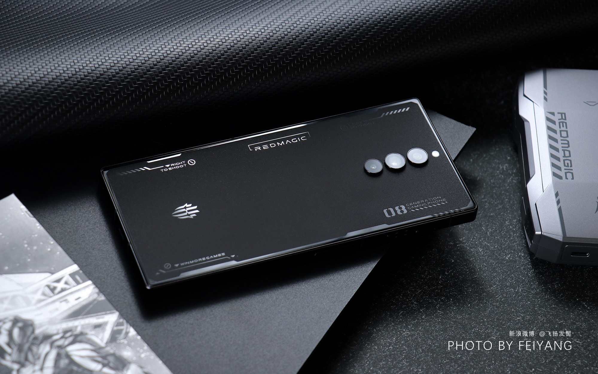 Red Magic 8 Pro ra mắt: Gaming phone có camera ẩn dưới màn hình, Snapdragon 8 Gen 2, giá từ 13,5 triệu đồng - Ảnh 2. Red Magic 8 Pro ra mắt: Gaming phone có camera ẩn dưới màn hình, Snapdragon 8 Gen 2, giá từ 13,5 triệu đồng