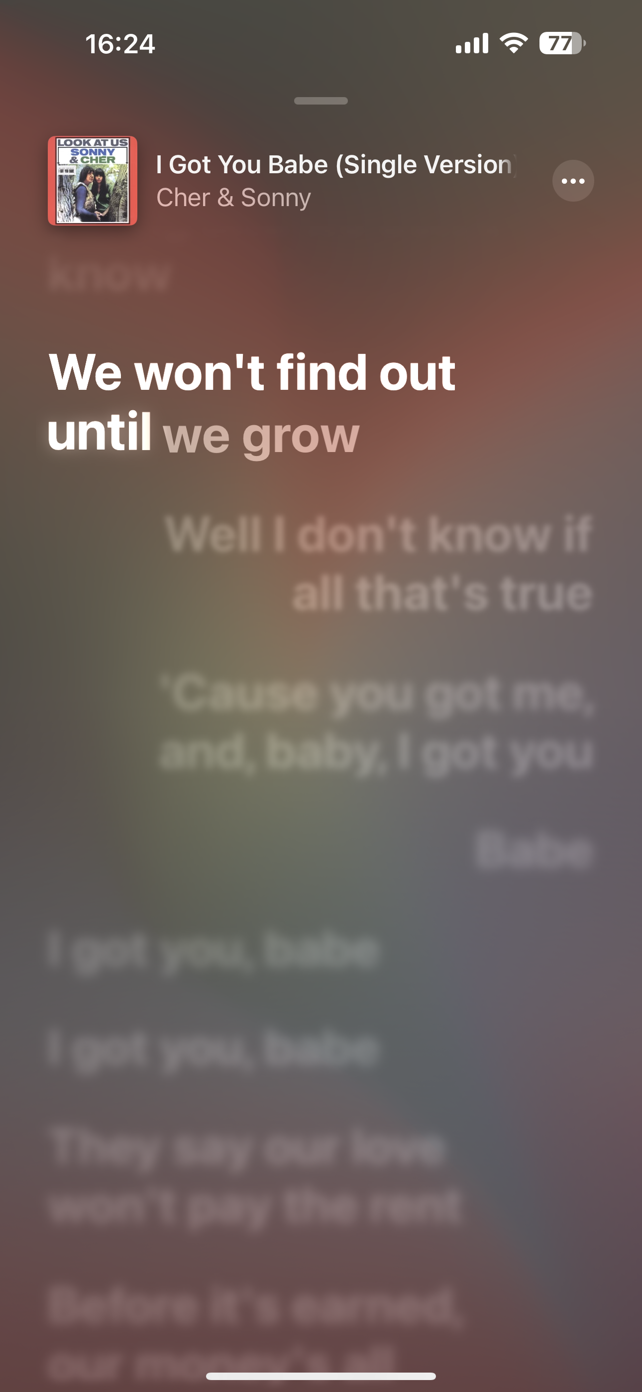 Trải nghiệm tính năng hát karaoke vừa ra mắt trên iPhone: "Mượt" chẳng kém ở tiệm, Tết năm nay hát thoải mái tại nhà!